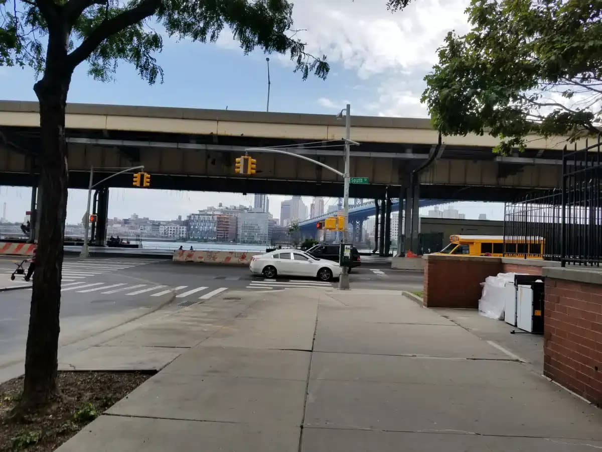 Hamilton Madison House - Thumbnail 5