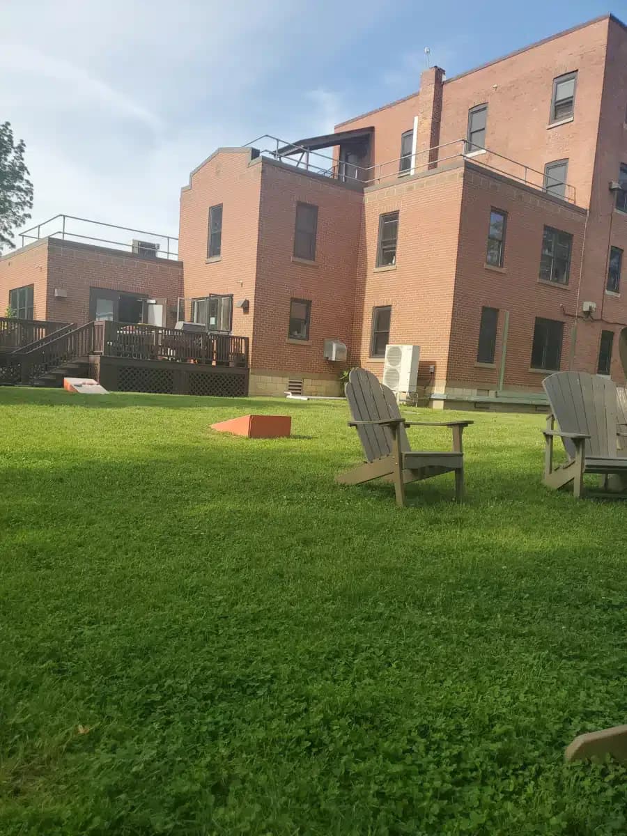 Lincoln House - Thumbnail 2