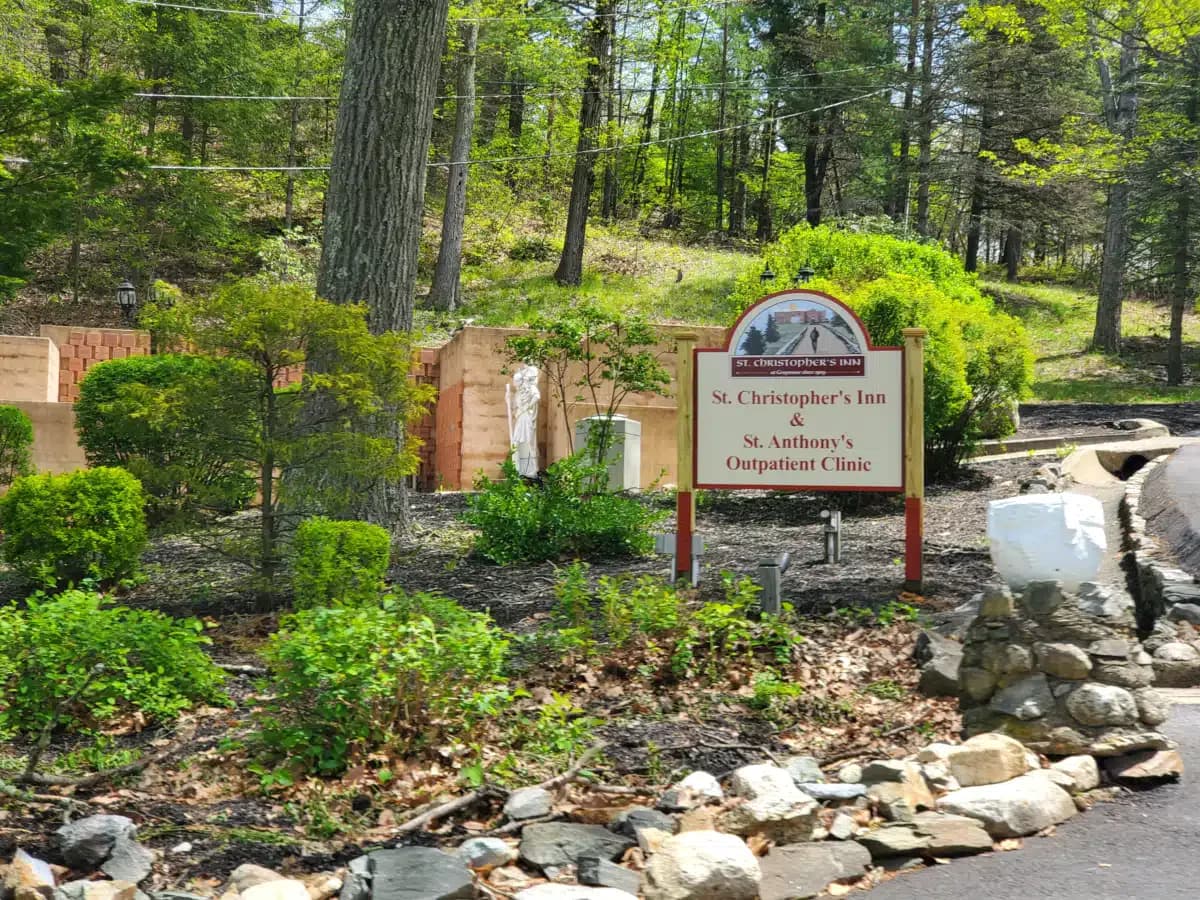 Saint Anthonys - Thumbnail 4