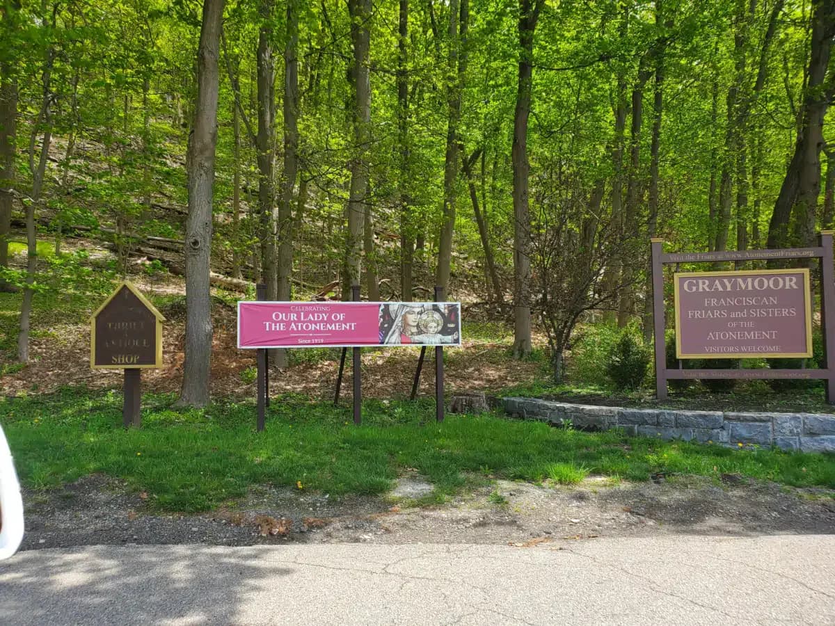 Saint Christophers Inn Inc - Thumbnail 3