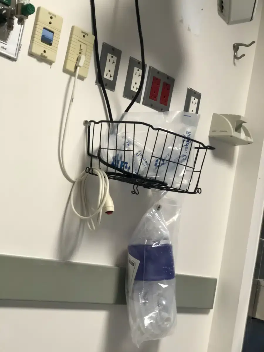 Stony Brook Eastern Long Island Hosp - Thumbnail 3