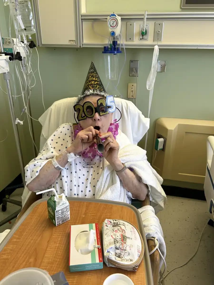 Stony Brook Eastern Long Island Hosp - Thumbnail 4